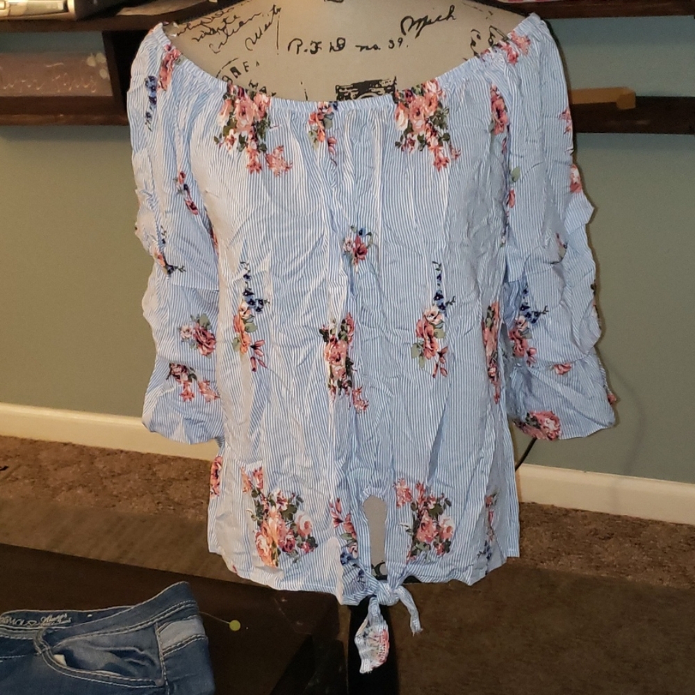 Crave Fame Off Shoulder Tie Front Ruched Sleev Top
